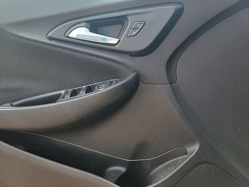 Used 2018 Chevrolet Malibu LT FWD image 29