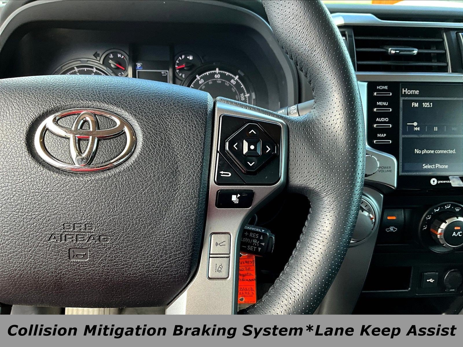 Used 2020 Toyota 4Runner SR5 AWD/4WD image 12