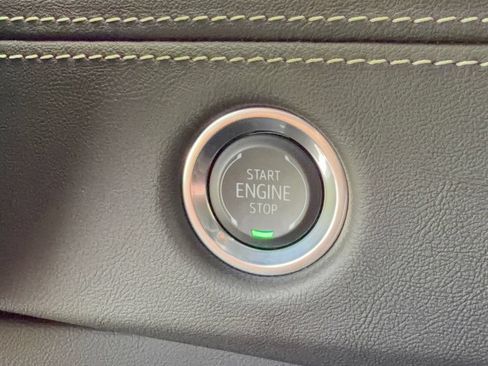 Used 2026 Cadillac Escalade ESV 2WD w/ LPO, Floor Liner Package image 20
