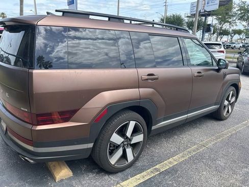 Used 2024 Hyundai Santa Fe Limited image 4