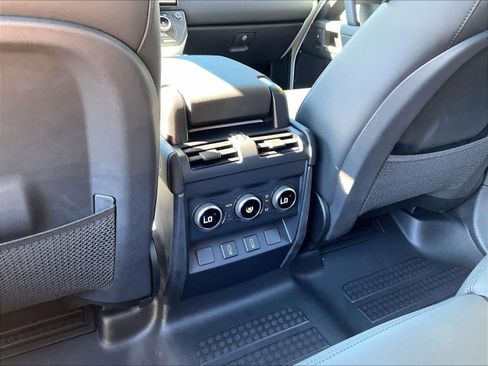 New 2026 Land Rover Defender 110 X-Dynamic SE image 16