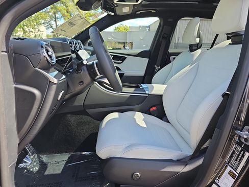 New 2026 Mercedes-Benz GLC 300 image 16