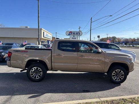 Used 2020 Toyota Tacoma 4x4 Double Cab image 4