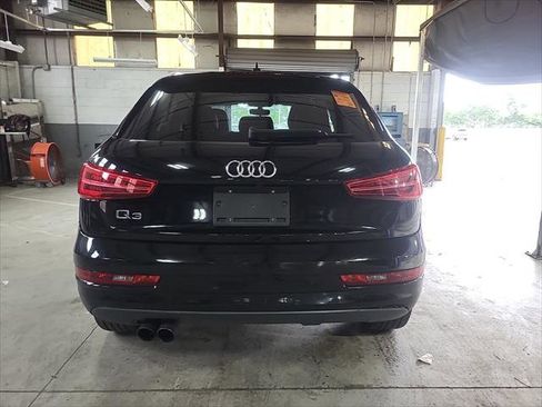Used 2017 Audi Q3 2.0T Premium FWD image 7
