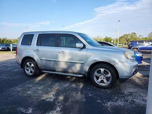 Used 2014 Honda Pilot EX image 2