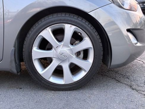 Used 2013 Hyundai Elantra Limited FWD image 47