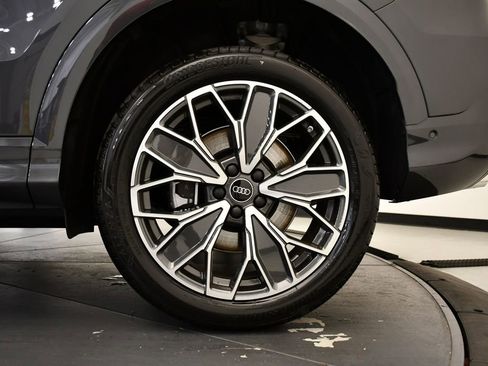 Used 2025 Audi Q5 Premium Plus w/ Premium Plus image 14