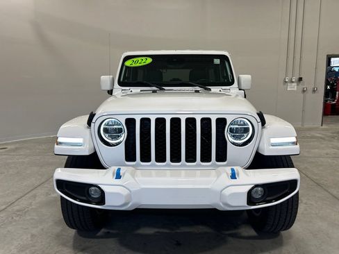 Used 2022 Jeep Wrangler Unlimited Sahara AWD/4WD image 3