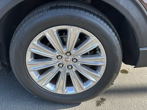 Certified 2023 Ford Explorer King Ranch RWD image 9