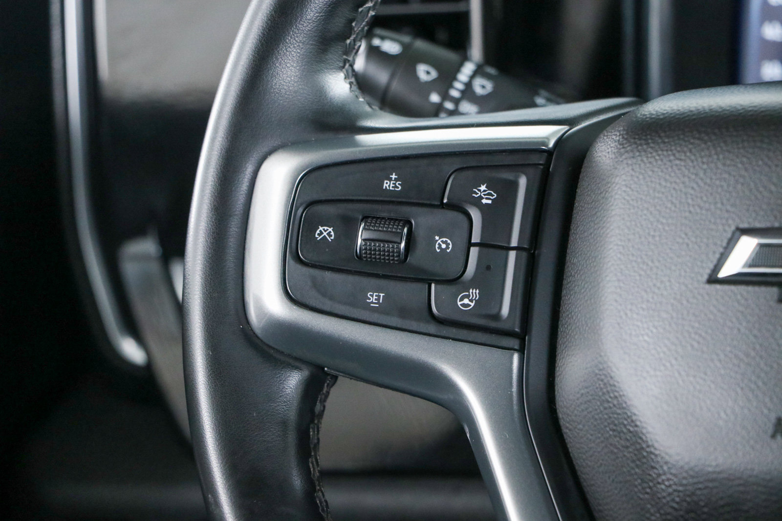 Used 2023 Chevrolet Silverado 1500 RST w/ Rally Edition AWD/4WD image 14