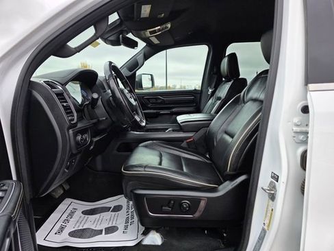 Used 2022 RAM 1500 Limited w/ Body Color Bumper Group image 7