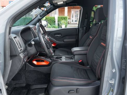 Used 2023 Nissan Frontier PRO-4X w/ Pro Convenience Package AWD/4WD image 18
