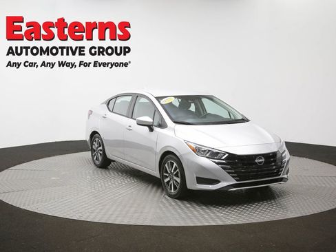 Used 2023 Nissan Versa SV FWD image 50