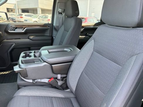 Used 2022 GMC Sierra 1500 Elevation w/ X31 Off-Road Package AWD/4WD image 18