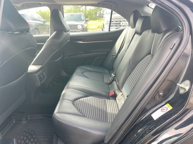 Used 2018 Toyota Camry SE w/ Audio Package FWD image 28