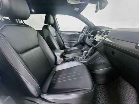 Used 2023 Volkswagen Tiguan SE R-Line FWD image 30