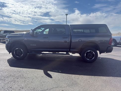 Used 2025 RAM 2500 Laramie AWD/4WD image 8
