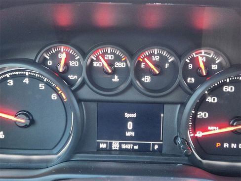 Used 2024 Chevrolet Silverado 1500 Custom Trail Boss w/ LPO, Dark Essentials Package image 18