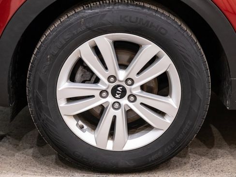 Used 2019 Kia Sportage LX image 7