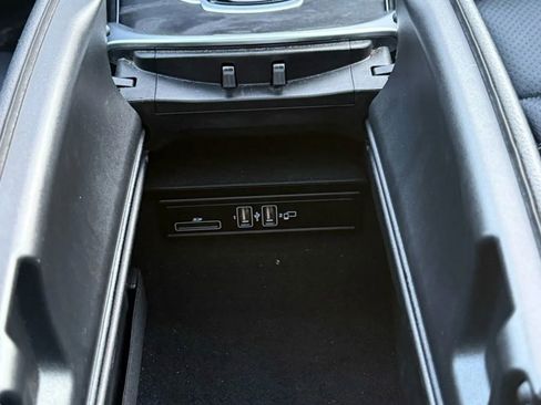 Used 2018 Mercedes-Benz C 300 4MATIC Sedan image 34