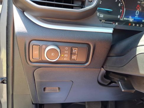 Used 2021 Ford Explorer XLT w/ Equipment Group 202A AWD/4WD image 20