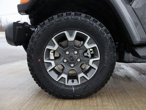 New 2026 Jeep Wrangler Unlimited Sahara AWD/4WD image 27