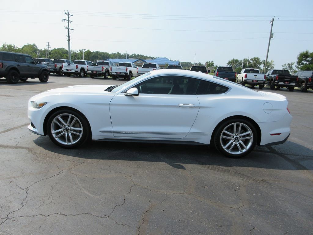Used 2016 Ford Mustang Premium w/ Pony Package RWD image 10