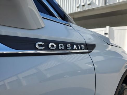 Used 2023 Lincoln Corsair Reserve w/ Equipment Group 201A AWD/4WD image 7
