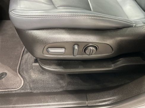 Used 2023 Buick Enclave Essence w/ Experience Buick Package image 11