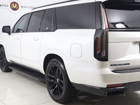 Used 2021 Cadillac Escalade ESV Sport Platinum w/ LPO, ONYX Package AWD/4WD image 31