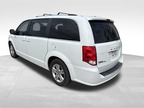 Used 2019 Dodge Grand Caravan SXT FWD image 7