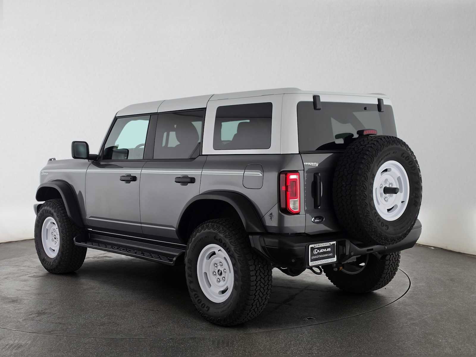 Used 2025 Ford Bronco Heritage Edition AWD/4WD image 5