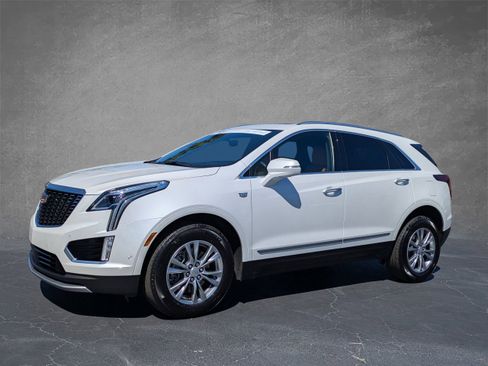 Certified 2023 Cadillac XT5 Premium Luxury w/ Technology Package image 2