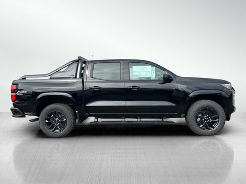 New 2025 Chevrolet Colorado Z71 w/ Midnight Edition image 3