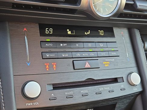 Used 2024 Lexus RC 350 F Sport image 16