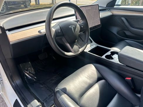 Used 2021 Tesla Model 3 Standard Range Plus image 17