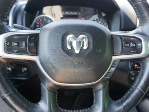 Used 2020 RAM 1500 Big Horn AWD/4WD image 18