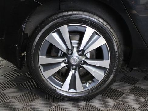 Used 2015 Nissan Leaf SL w/ Premium Package FWD image 6