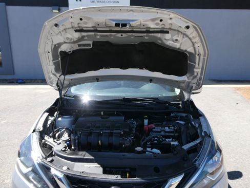 Used 2019 Nissan Sentra SV FWD image 32