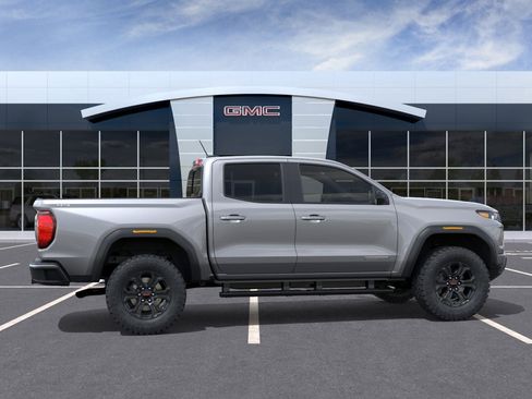 New 2025 GMC Canyon Elevation w/ Convenience Package image 29