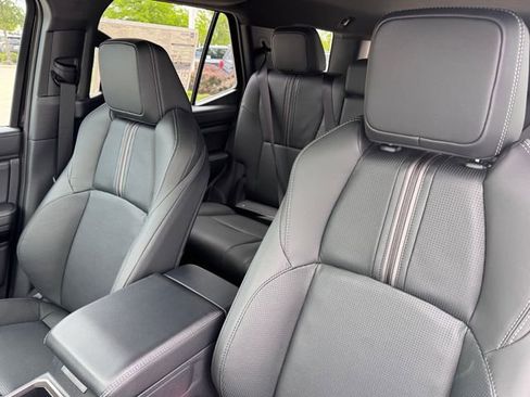 New 2026 Toyota 4Runner Limited AWD/4WD image 11
