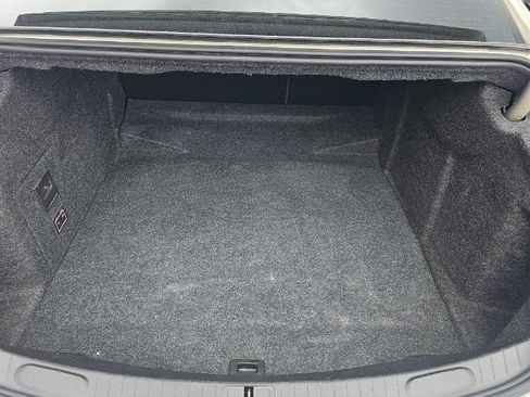 Used 2015 Chevrolet Impala LT FWD image 12