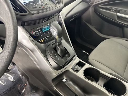 Used 2016 Ford Escape SE w/ Equipment Group 201A AWD/4WD image 18