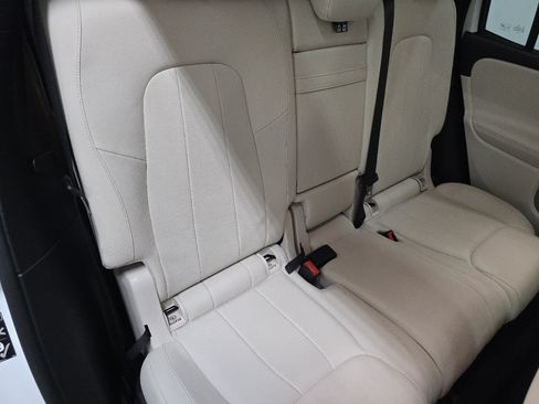 Used 2022 Mercedes-Benz GLB 250 4MATIC image 21
