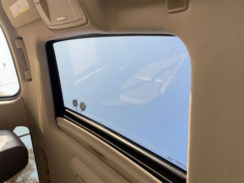 Used 2017 GMC Yukon Denali w/ Open Road Package image 13