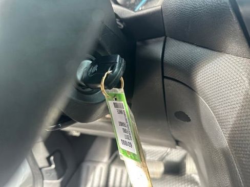 Used 2017 Ford Transit Connect XL image 25