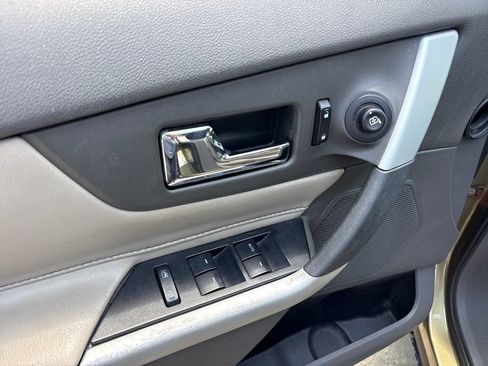 Used 2013 Ford Edge SEL AWD/4WD image 16