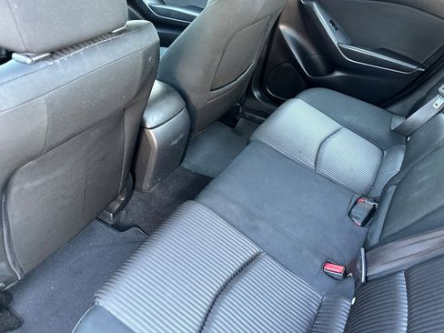 Used 2016 MAZDA MAZDA3 i Sport w/ Preferred Equipment Package image 13