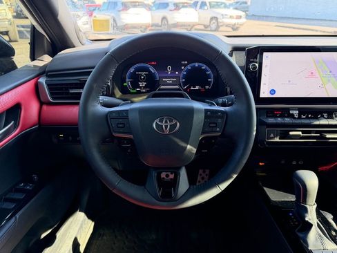 Used 2025 Toyota Camry XSE image 18