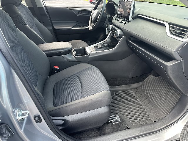 Certified 2024 Toyota RAV4 LE AWD/4WD image 10